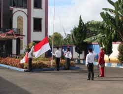 HUT RI ke-78, STKIP Muhammadiyah Kuningan Sukses Kibarkan Sang Merah Putih